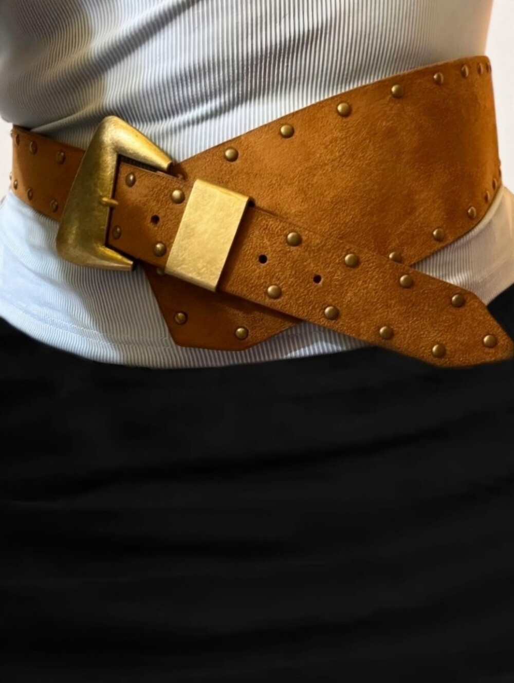 Gold Riveted Brown Suede With Gold Buckle Boho Woman's Belt 43.3" In Length NWOT